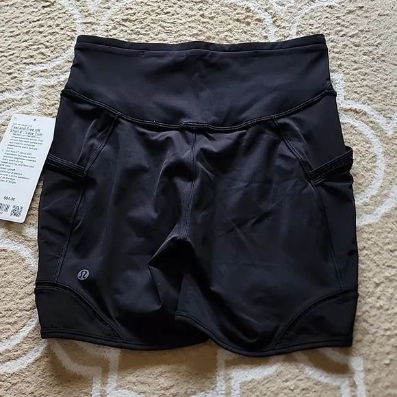 Lululemon Fast And Free HR Short 6" *Lace Trim In Black NWT - Picture 3 of 6